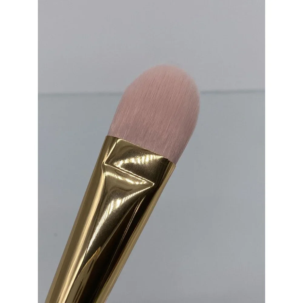 Too Faced Pink & Gold Foundation/ Concealer Brush